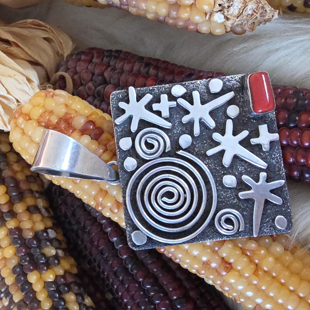 Gorgeous Native American Navajo Coral & Sterling Pendant By Alex Sanchez ❤️🩶 - Picture 11 of 12